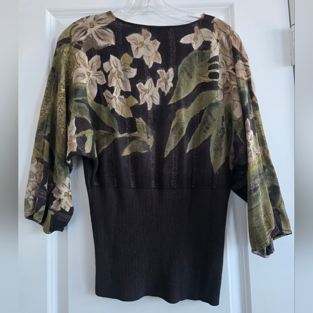 Gaby & Eden Floral V-Neck Cinch Waist Sweater Size Medium - Picture 2 of 4